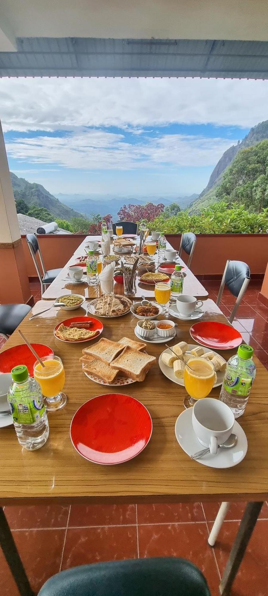 Hilltop Guest House 엘라 외부 사진
